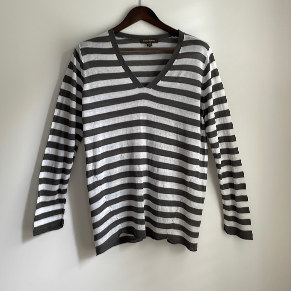 Tommy Bahama light weight sweater.